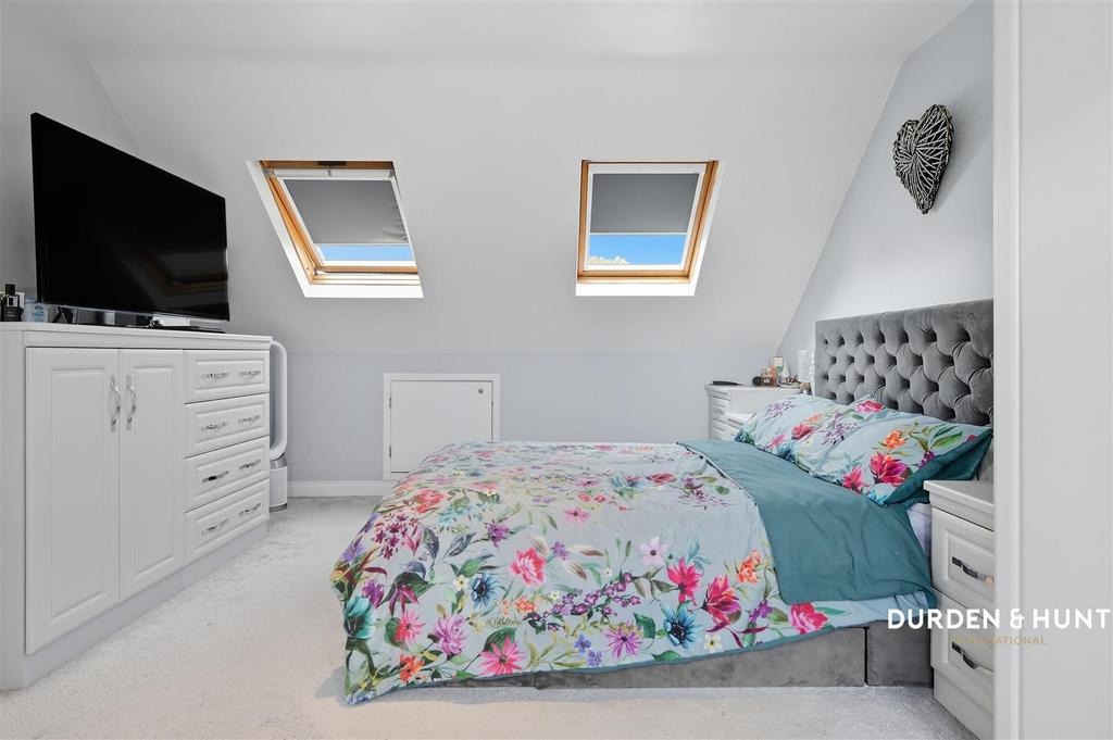 Northumberland Avenue