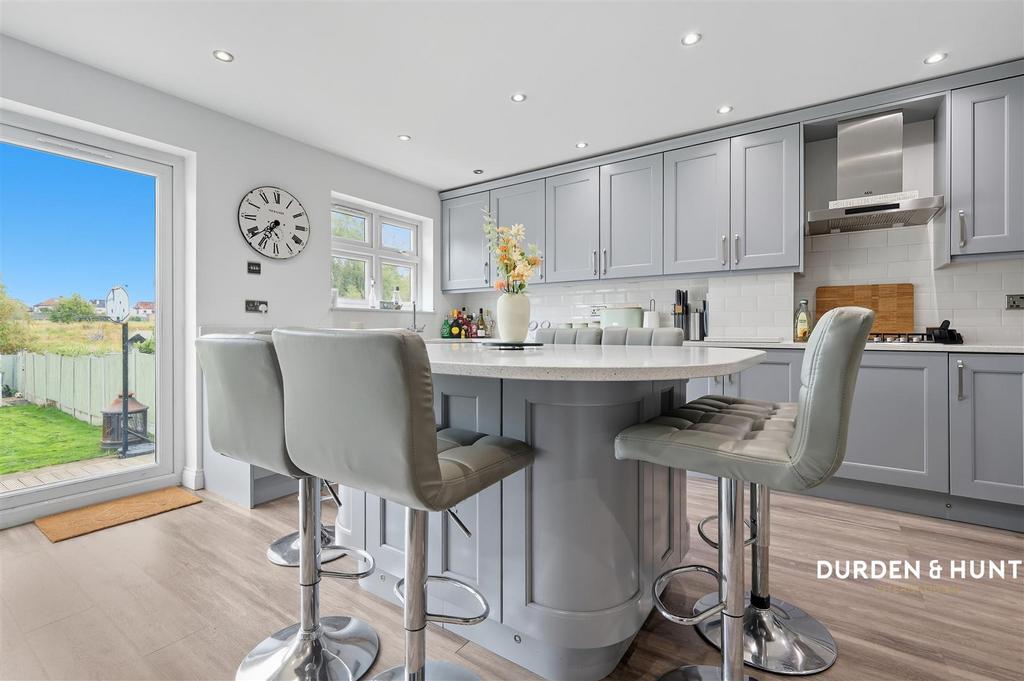 Northumberland Avenue