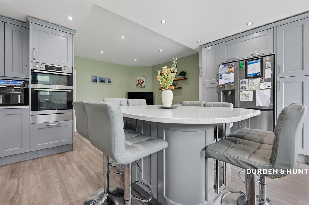 Northumberland Avenue