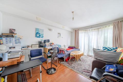1 bedroom flat for sale, Tarling Street, London, London, E1 0AD