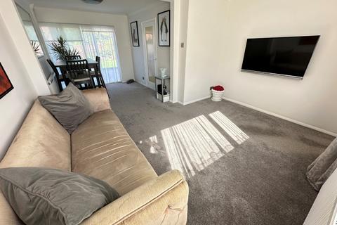 undefined, Houghton Regis, Bedfordshire LU5