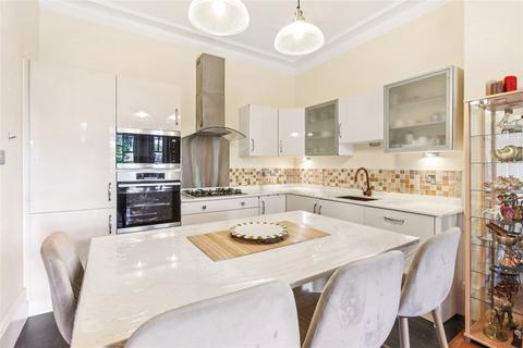 3 bedroom apartment for sale, Esmond Gardens, South Parade, London, W4