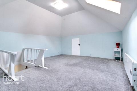 4 bedroom bungalow to rent, Loose Road, Maidstone