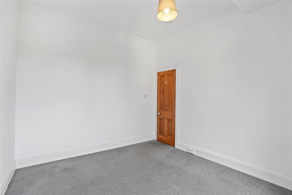 Flat 3 2 (14).jpg