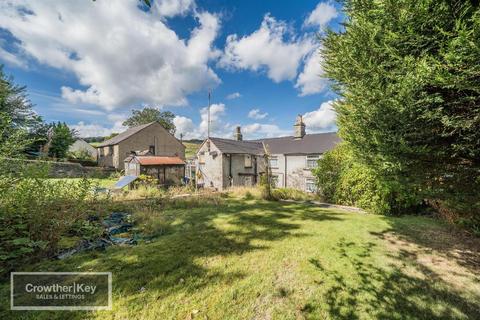 4 bedroom detached house for sale, Macclesfield Old Road, Buxton