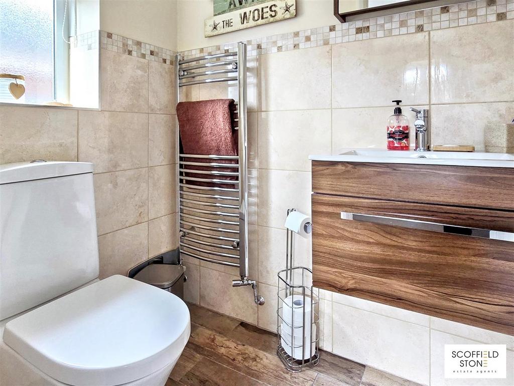 En Suite Shower Room