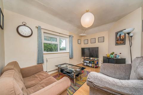 113a Townholm Crescent, London, W7 2LZ