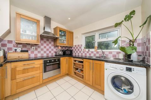 113a Townholm Crescent, London, W7 2LZ