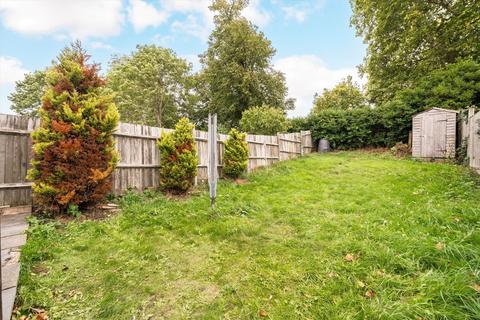113a Townholm Crescent, London, W7 2LZ