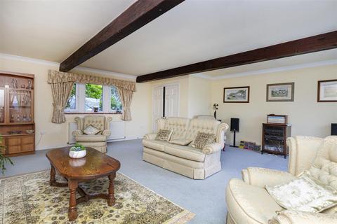 4 bedroom detached house for sale, Crosland Edge, Meltham