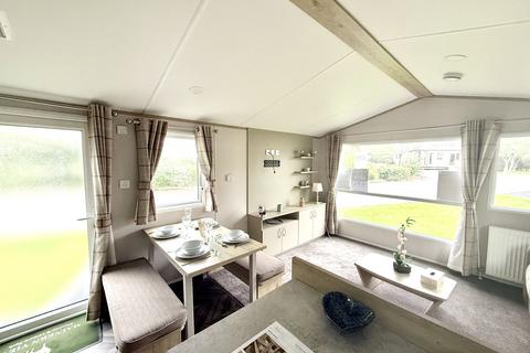 undefined, Stanford Bishop WR6