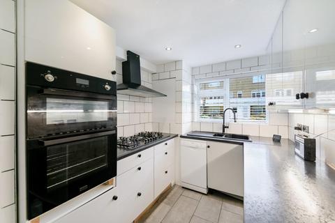 4 bedroom terraced house for sale, Woodmansterne Lane, Banstead