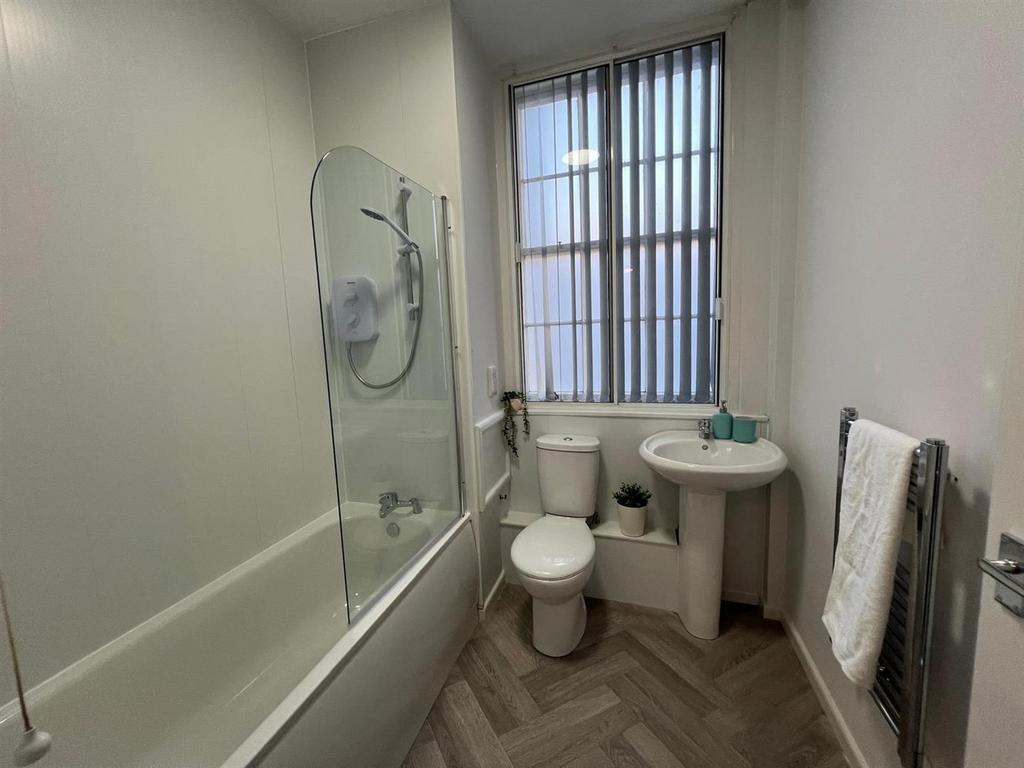 Bathroom. .jpg