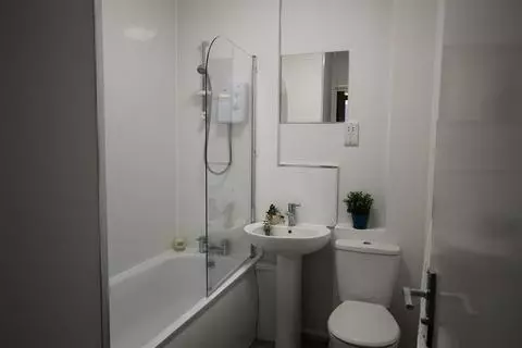 1 bedroom house to rent - View 5