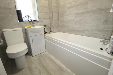 3 bedroom terraced house to rent, Valence Avenue, Dagenham, Essex, RM8