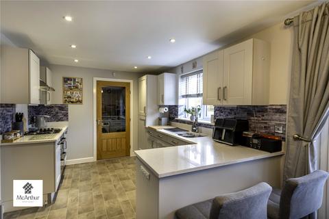 4 bedroom detached house for sale, Avalon Gardens, Harworth and Bircotes, Doncaster, South Yorkshire, DN11