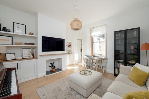 9/1 Adelphi Place, Portobello, Edinburgh, EH15 1BG