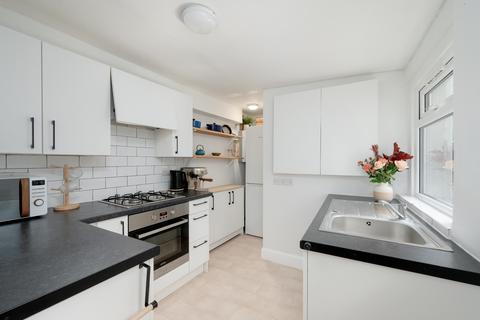 9/1 Adelphi Place, Portobello, Edinburgh, EH15 1BG