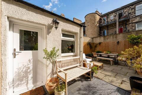 9/1 Adelphi Place, Portobello, Edinburgh, EH15 1BG