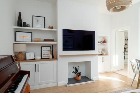 9/1 Adelphi Place, Portobello, Edinburgh, EH15 1BG