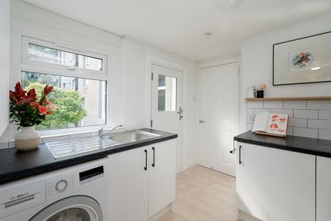 9/1 Adelphi Place, Portobello, Edinburgh, EH15 1BG