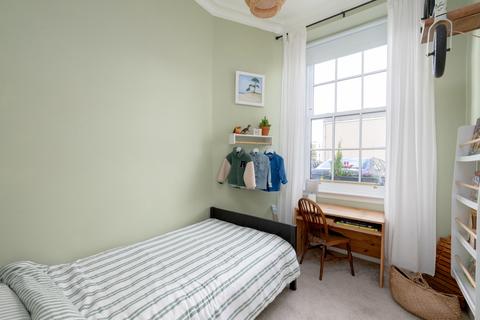 9/1 Adelphi Place, Portobello, Edinburgh, EH15 1BG
