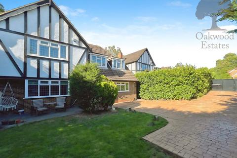 undefined, Ridgemount End, Chalfont St Peter SL9