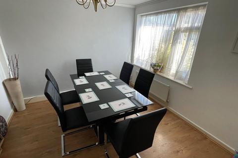 undefined, Exmouth Drive, Rayleigh, Essex, SS6