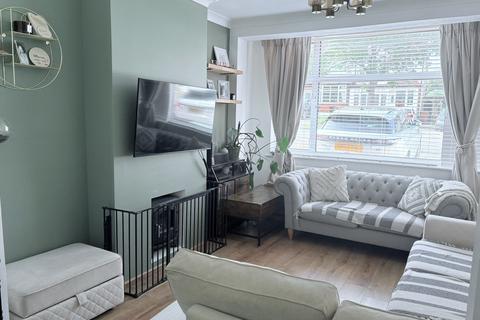 3 bedroom terraced house for sale, Stoneleigh Avenue, Worcester Park KT4