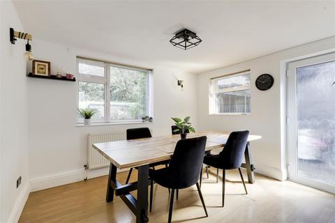 undefined, Francklin Road, Lowdham NG14