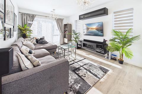 2 bedroom apartment for sale, Waltham Glen, Chelmsford