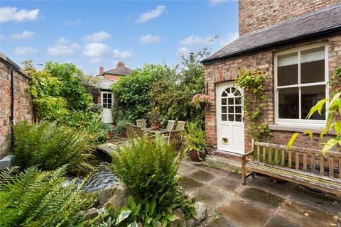 undefined, St. Pauls Square, York, North Yorkshire, YO24