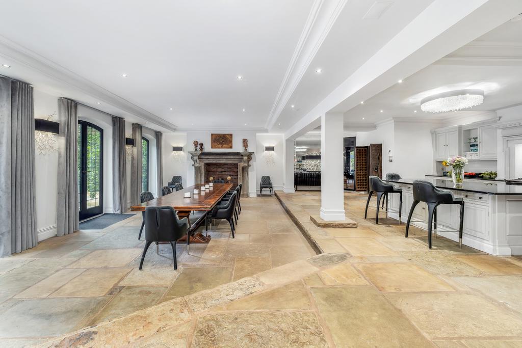 Kitchen/Dining Room