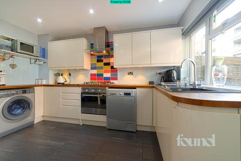 3 bedroom terraced house for sale, Bletsoe Walk, London, N1
