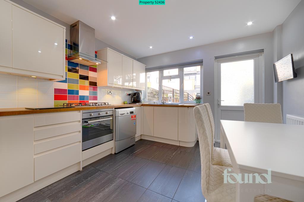 Open-plan living area, open plan living