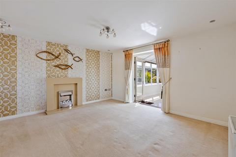 3 bedroom semi-detached house for sale, Helmers Way, Chillington