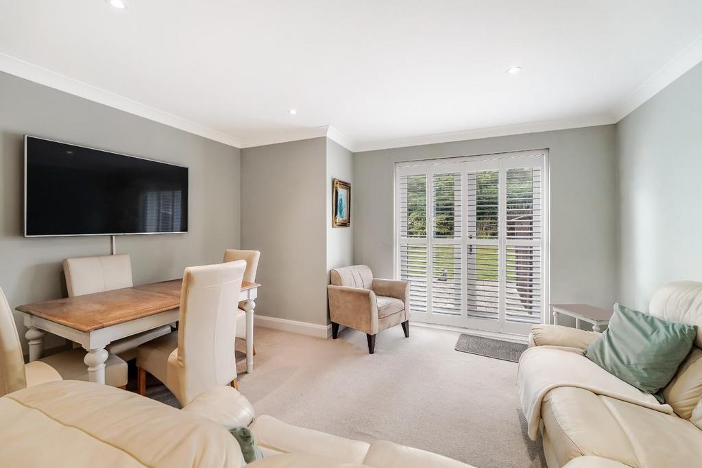 FURZE HILL COURT (10).jpg