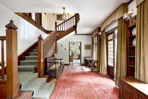 6 bedroom detached house for sale, The Avenue, Farnham Common, Buckinghamshire, SL2