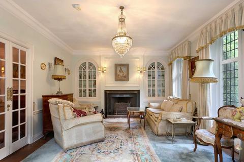 6 bedroom detached house for sale, The Avenue, Farnham Common, Buckinghamshire, SL2