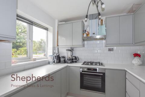 1 bedroom flat for sale, Landau Way, Broxbourne EN10