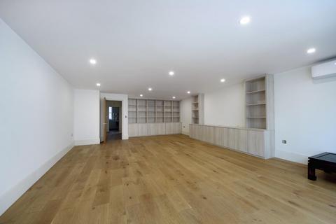 13 Ascott Avenue, London, W5 3XL