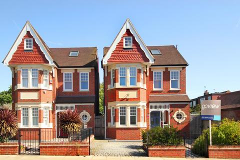 undefined, Ascott Avenue, W5