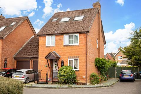 undefined, Clover Way, Horley RH6