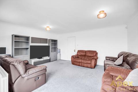 47 Grasholm Way, Slough, SL3 8WE