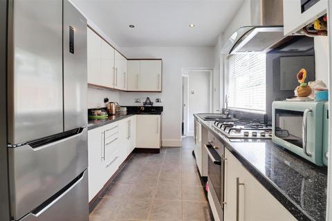 14 Audley Road, Alsager, Stoke-on-trent, ST7 2QL
