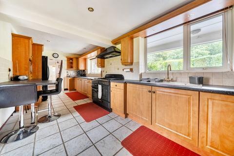 4 bedroom detached house for sale, Homesteads Road, Basingstoke, RG22 5LJ