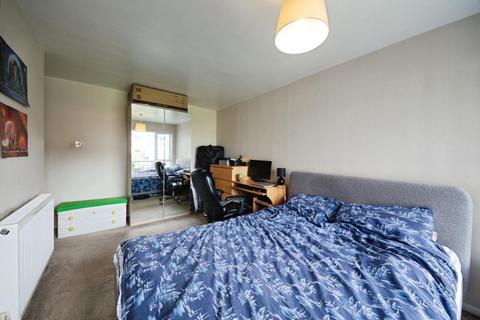 57 Boscobel Road, Cheswick Green, Solihull, B90 4JY