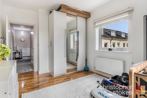 2 bedroom flat for sale, The Cedars, Broxbourne, Hertfordshire, EN10 6FX