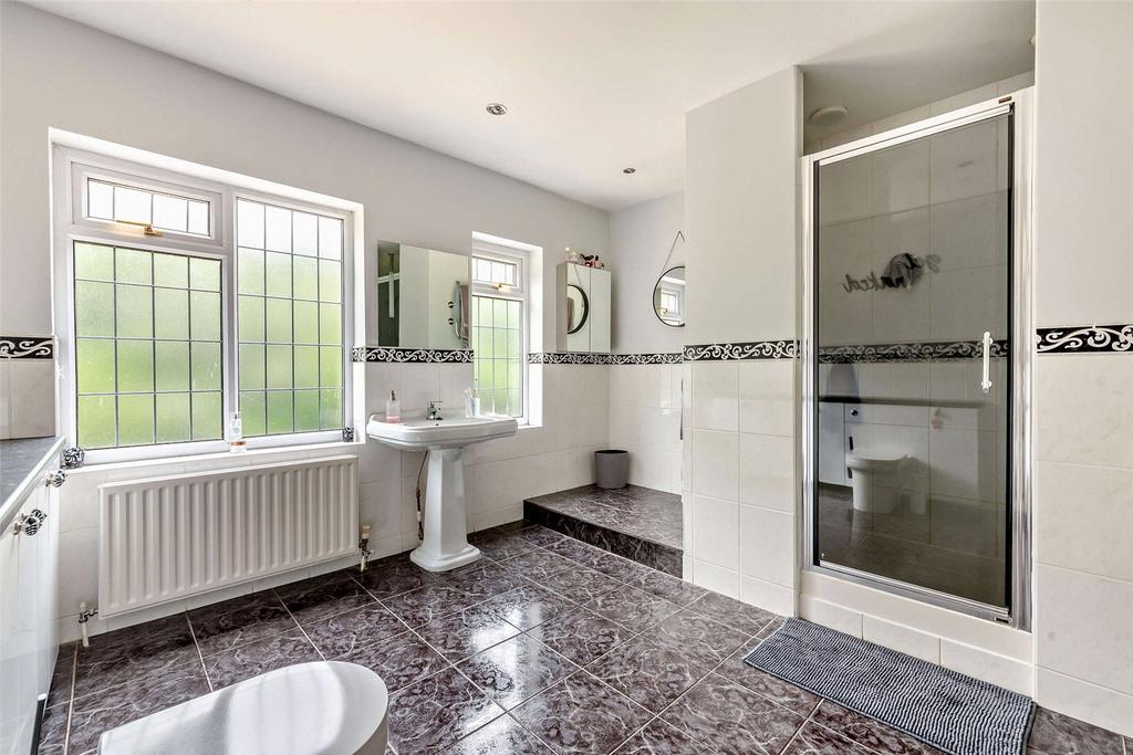 En Suite Shower Room