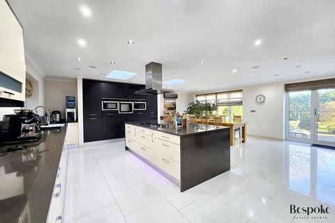 undefined, Oakside Way, Reading RG2